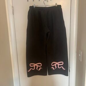 Edikted gray sweats with bows on the back